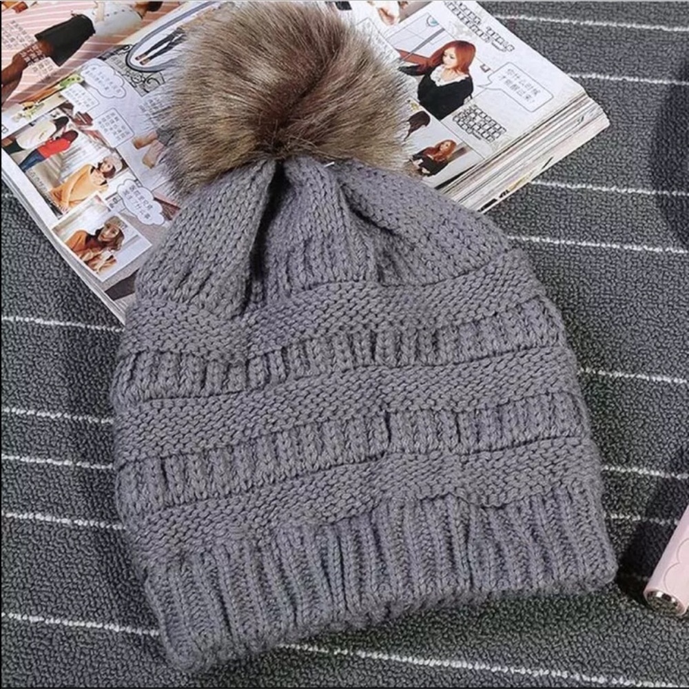 NEW! Knit Pom Pom Beanie Fur Lined In 8 Colors - Picture 4 of 8